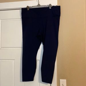 Powerhold Fabletics 2Xl 7/8 length. Navy blue